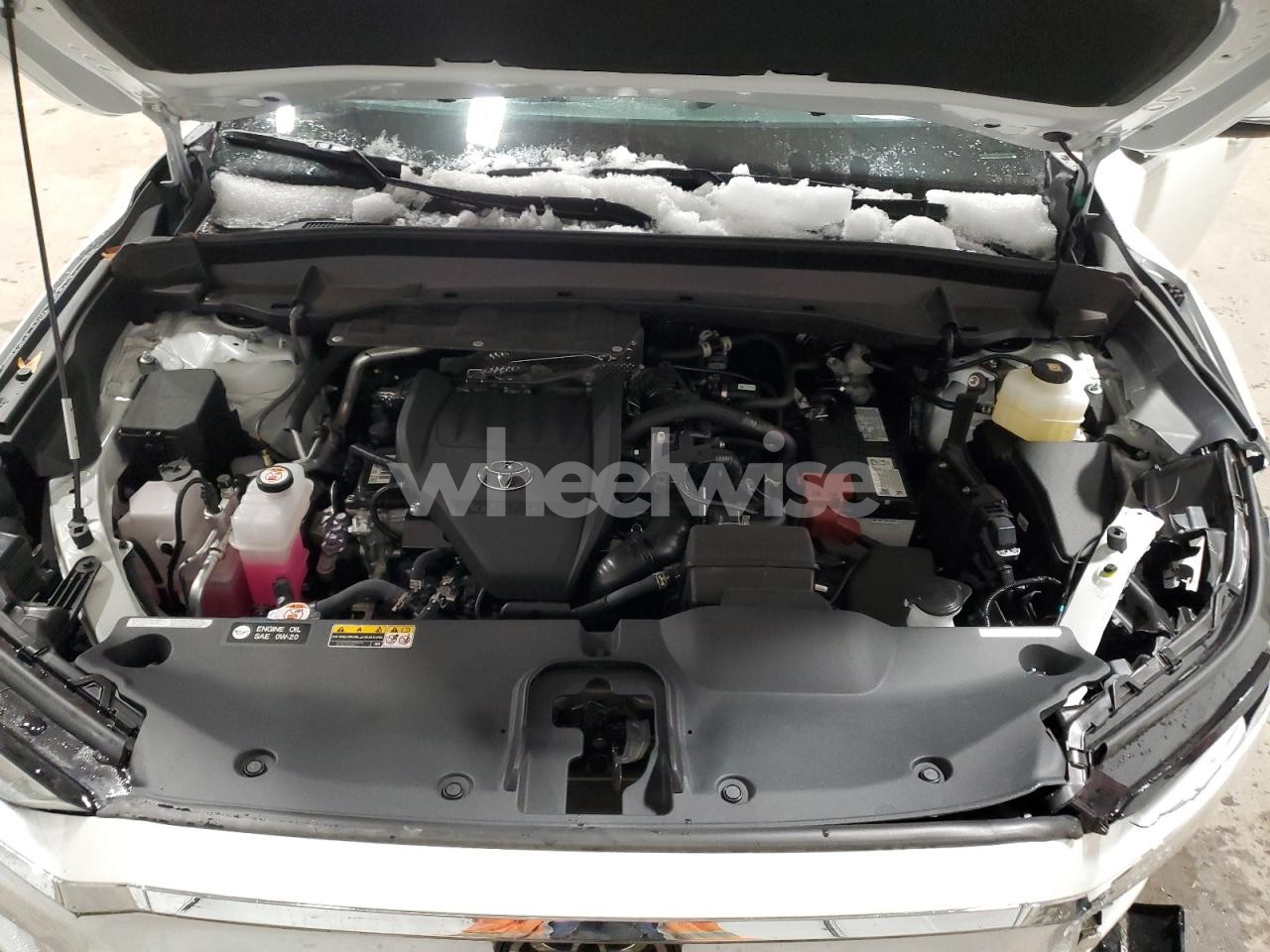 Photo 12 of 2025 TOYOTA GRAND HIGHLANDER LE (VIN 5TDAAAB55SS095204)