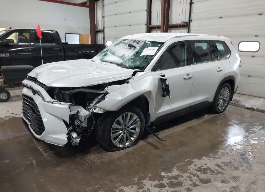 Photo 2 of 2024 Toyota Grand HIGHLANDER PLATINUM (VIN 5TDAAAB56RS012549)