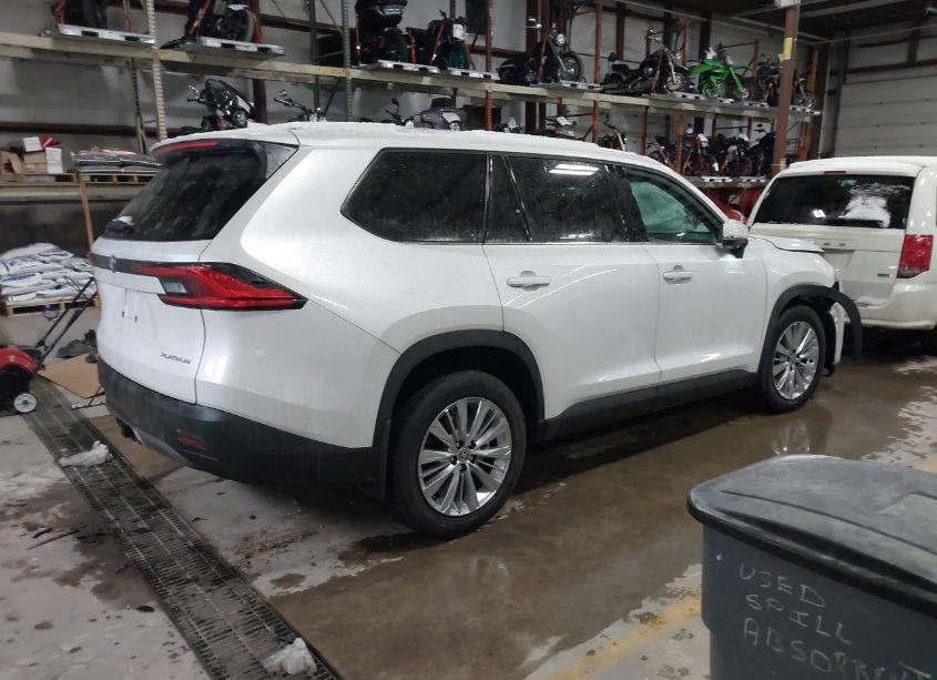 Photo 4 of 2024 Toyota Grand HIGHLANDER PLATINUM (VIN 5TDAAAB56RS012549)