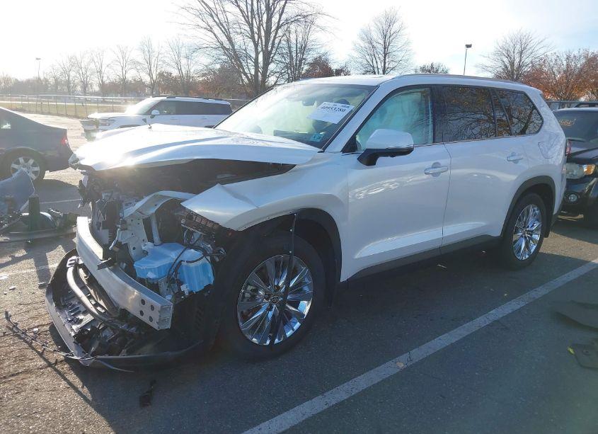 Photo 2 of 2024 Toyota Grand HIGHLANDER PLATINUM (VIN 5TDAAAB56RS042800)