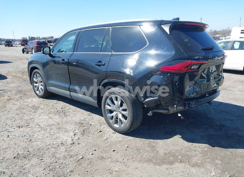 Photo 3 of 2024 Toyota Grand HIGHLANDER LIMITED (VIN 5TDAAAB56RS043798)