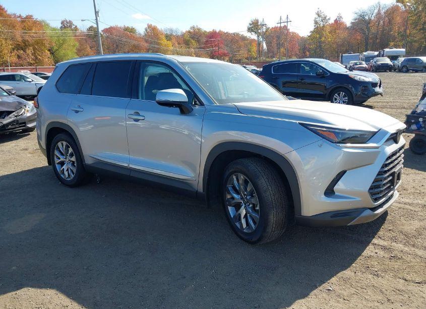 2024 Toyota Grand HIGHLANDER LIMITED (VIN 5TDAAAB57RS029375) main photo