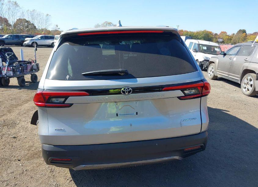 Photo 15 of 2024 Toyota Grand HIGHLANDER LIMITED (VIN 5TDAAAB57RS029375)