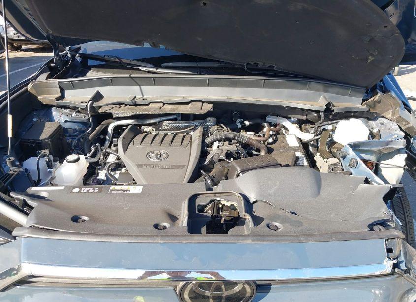 Photo 10 of 2024 Toyota Grand HIGHLANDER PLATINUM (VIN 5TDAAAB58RS000676)