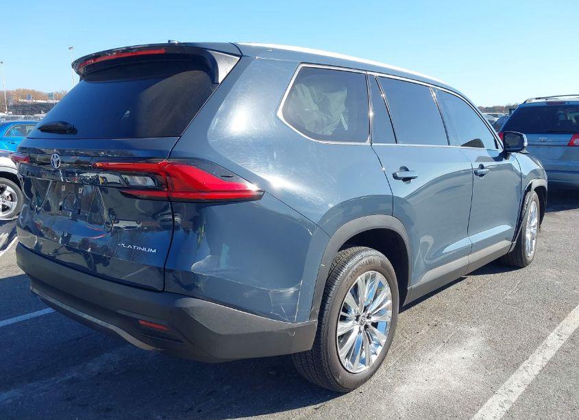 Photo 4 of 2024 Toyota Grand HIGHLANDER PLATINUM (VIN 5TDAAAB58RS000676)