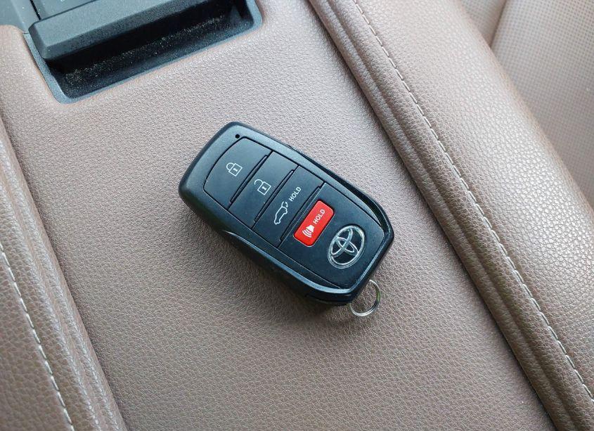 Photo 11 of 2024 Toyota Grand HIGHLANDER PLATINUM (VIN 5TDAAAB59RS004283)