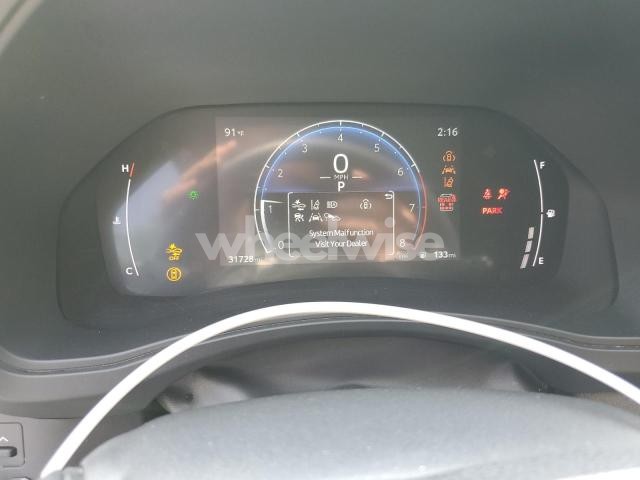 Photo 6 of 2024 TOYOTA GRAND HIGHLANDER XLE (VIN 5TDAAAB59RS004803)