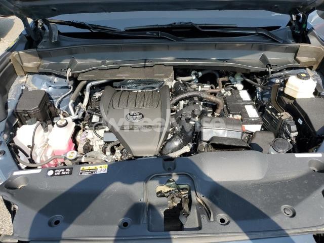Photo 8 of 2024 TOYOTA GRAND HIGHLANDER XLE (VIN 5TDAAAB59RS004803)