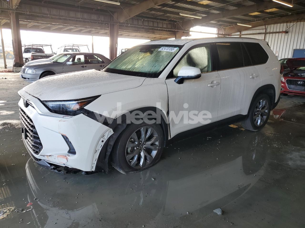 2024 TOYOTA GRAND HIGHLANDER XLE (VIN 5TDAAAB59RS017664) main photo