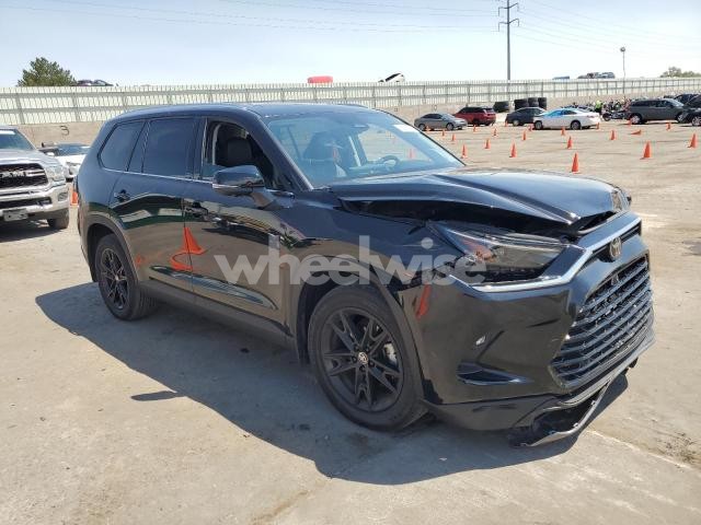 Photo 10 of 2024 TOYOTA GRAND HIGHLANDER XLE (VIN 5TDAAAB59RS036456)