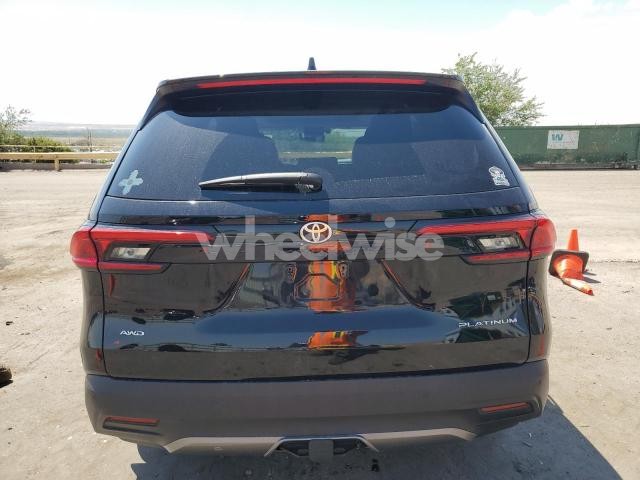 Photo 2 of 2024 TOYOTA GRAND HIGHLANDER XLE (VIN 5TDAAAB59RS036456)