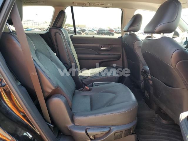 Photo 6 of 2024 TOYOTA GRAND HIGHLANDER XLE (VIN 5TDAAAB59RS036456)