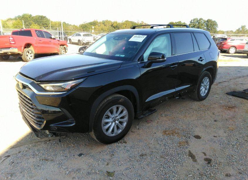 Photo 2 of 2024 Toyota Grand HIGHLANDER XLE (VIN 5TDAAAB59RS038711)