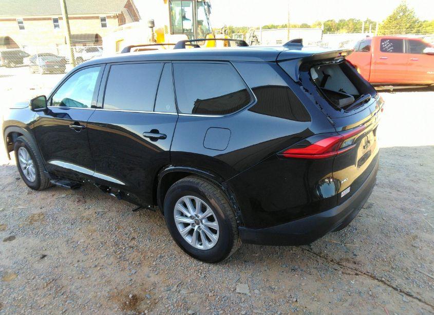 Photo 3 of 2024 Toyota Grand HIGHLANDER XLE (VIN 5TDAAAB59RS038711)