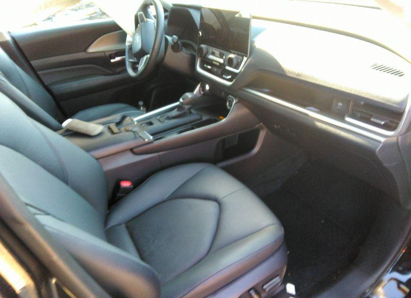 Photo 5 of 2024 Toyota Grand HIGHLANDER XLE (VIN 5TDAAAB59RS038711)