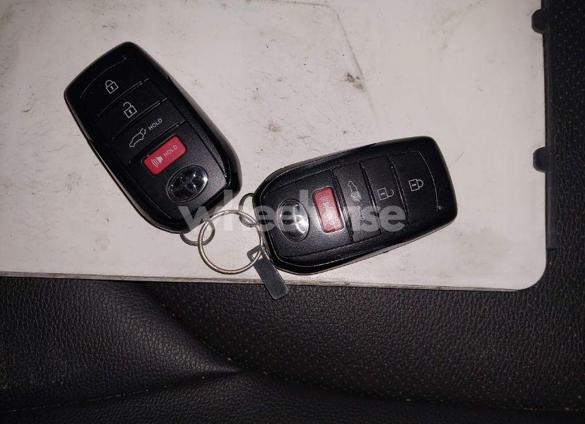 Photo 11 of 2024 Toyota Grand HIGHLANDER XLE (VIN 5TDAAAB5XRS009413)