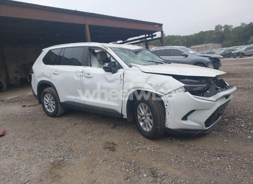 2024 Toyota Grand HIGHLANDER XLE (VIN 5TDAAAB5XRS011839) main photo