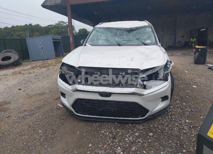 Photo 6 of 2024 Toyota Grand HIGHLANDER XLE (VIN 5TDAAAB5XRS011839)