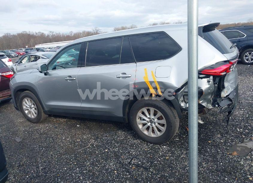 Photo 14 of 2024 Toyota Grand HIGHLANDER XLE (VIN 5TDAAAB5XRS058899)