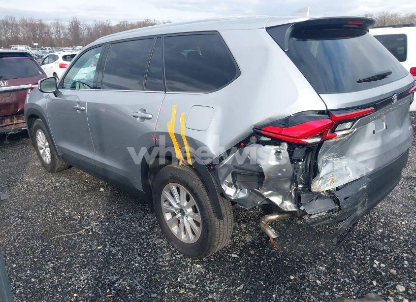 Photo 3 of 2024 Toyota Grand HIGHLANDER XLE (VIN 5TDAAAB5XRS058899)