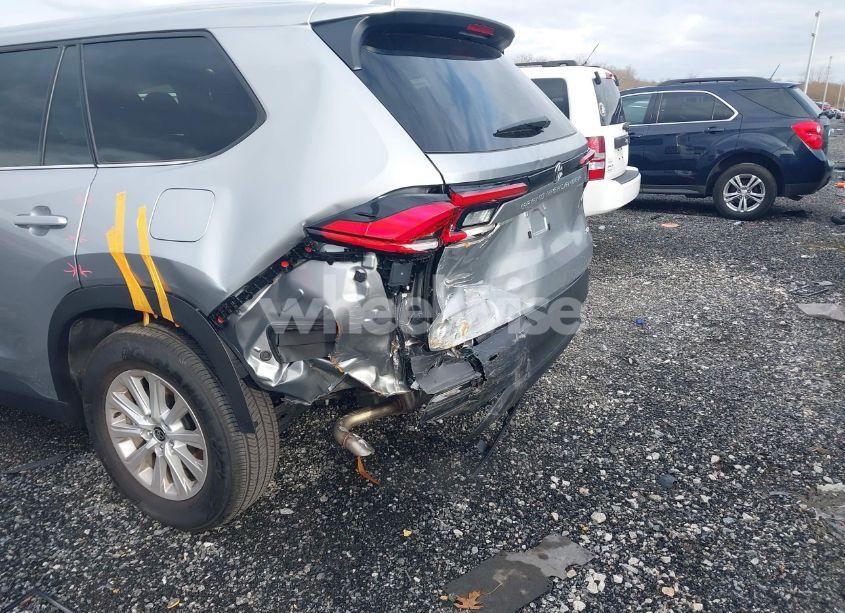 Photo 6 of 2024 Toyota Grand HIGHLANDER XLE (VIN 5TDAAAB5XRS058899)