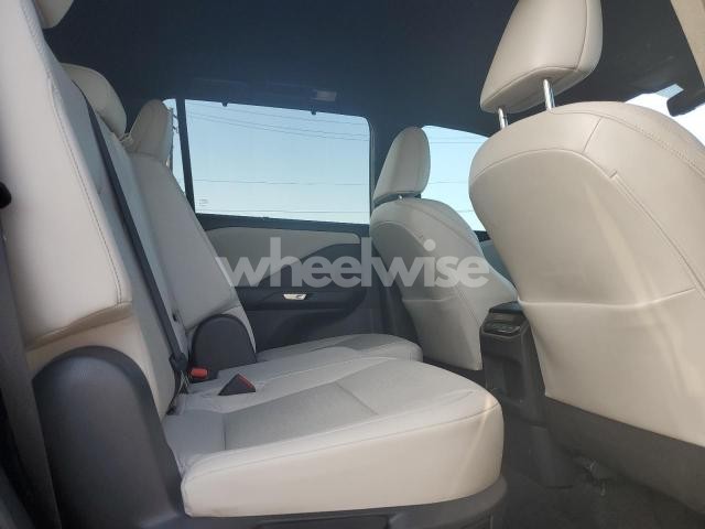 Photo 8 of 2024 LEXUS TX 350 BASE (VIN 5TDAAAB63RS002392)