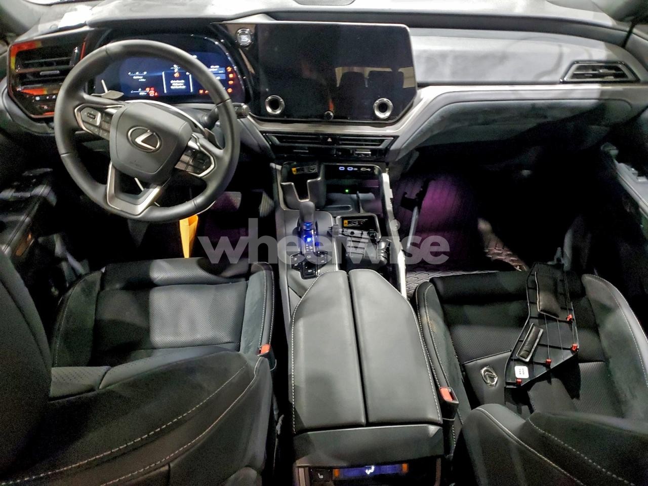 Photo 8 of 2024 LEXUS TX 350 BASE (VIN 5TDAAAB67RS009720)