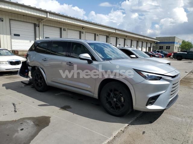 Photo 5 of 2024 LEXUS TX 350 BASE (VIN 5TDAAAB6XRS002146)