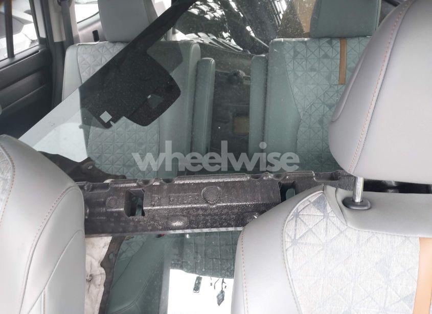 Photo 21 of 2022 Toyota Highlander HYBRID XLE BRONZE EDITION (VIN 5TDAARAH1NS510033)