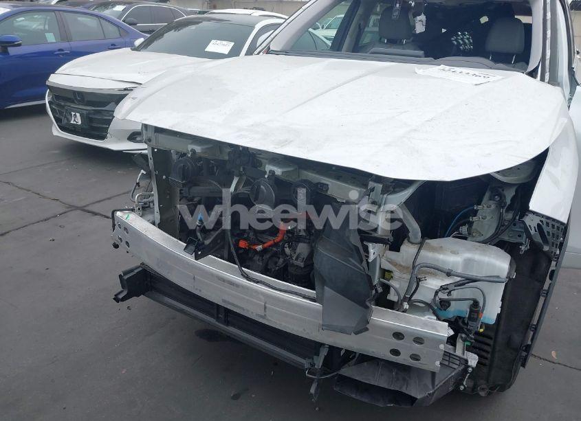 Photo 6 of 2022 Toyota Highlander HYBRID XLE BRONZE EDITION (VIN 5TDAARAH1NS510033)