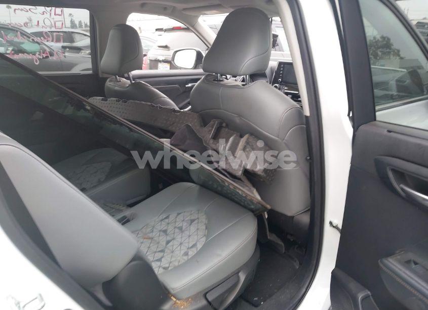 Photo 8 of 2022 Toyota Highlander HYBRID XLE BRONZE EDITION (VIN 5TDAARAH1NS510033)