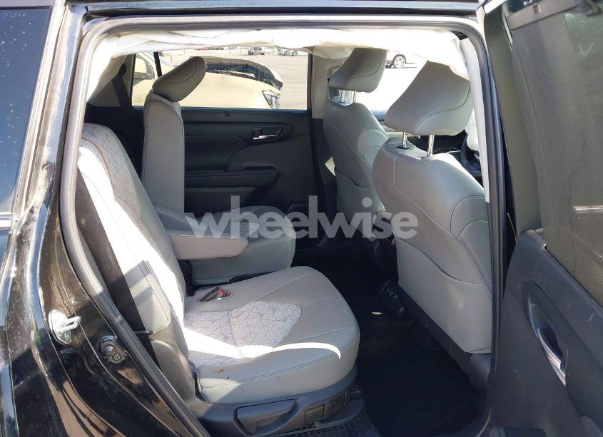 Photo 8 of 2023 Toyota Highlander HYBRID XLE BRONZE (VIN 5TDABRCH5PS567073)