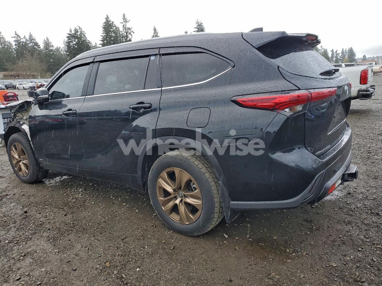 Photo 2 of 2023 TOYOTA HIGHLANDER HYBRID BRONZE EDITION (VIN 5TDABRCH9PS132766)