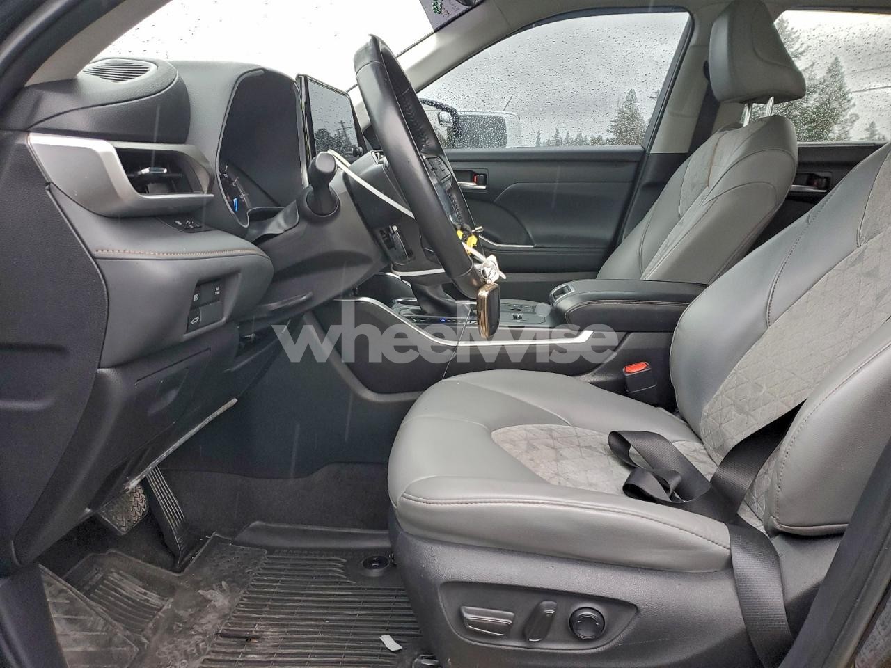 Photo 7 of 2023 TOYOTA HIGHLANDER HYBRID BRONZE EDITION (VIN 5TDABRCH9PS132766)