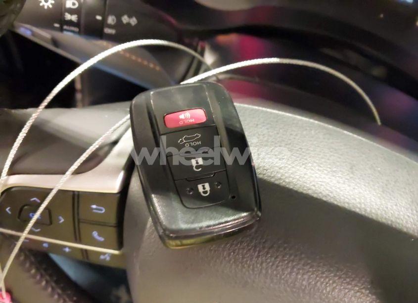 Photo 11 of 2022 Toyota Highlander HYBRID XLE BRONZE EDITION (VIN 5TDABRCHXNS537970)