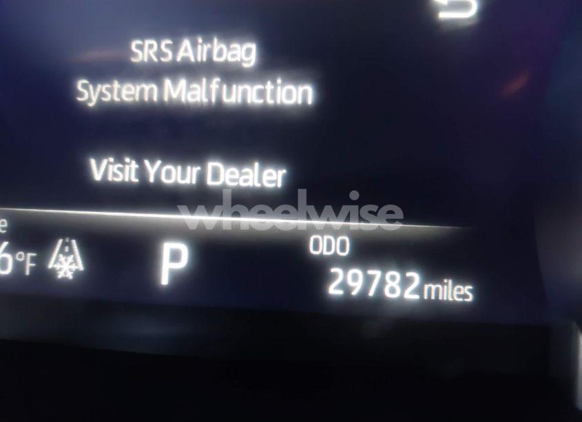 Photo 16 of 2022 Toyota Highlander HYBRID XLE BRONZE EDITION (VIN 5TDABRCHXNS537970)