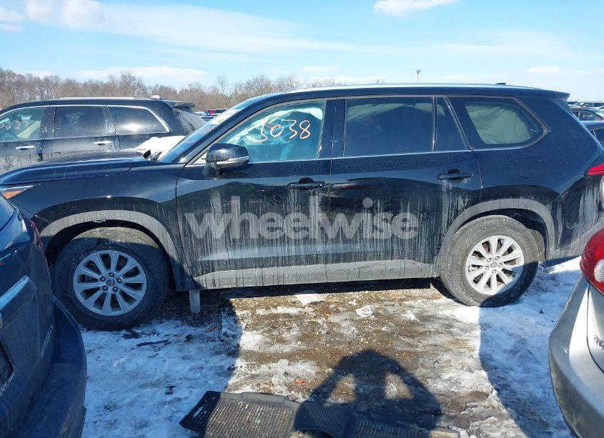 Photo 14 of 2024 Toyota Grand HIGHLANDER HYBRID XLE (VIN 5TDACAB50RS001394)