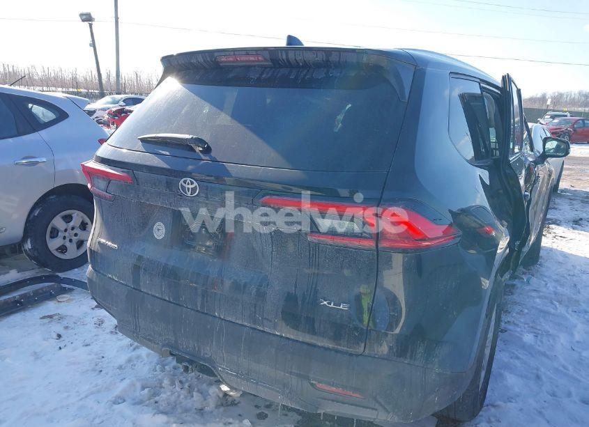 Photo 16 of 2024 Toyota Grand HIGHLANDER HYBRID XLE (VIN 5TDACAB50RS001394)