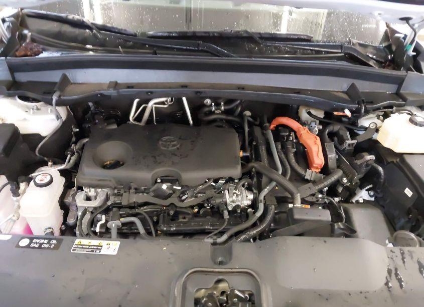 Photo 10 of 2024 Toyota Grand HIGHLANDER HYBRID XLE (VIN 5TDACAB51RS009505)