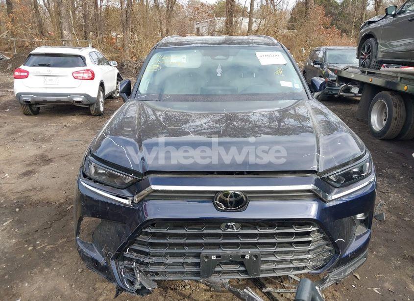 Photo 12 of 2024 Toyota Grand HIGHLANDER HYBRID LIMITED (VIN 5TDACAB51RS023081)