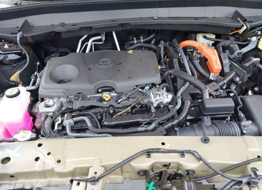 Photo 10 of 2024 Toyota Grand HIGHLANDER HYBRID LIMITED (VIN 5TDACAB52RS025969)
