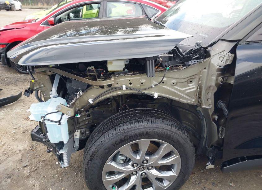 Photo 18 of 2024 Toyota Grand HIGHLANDER HYBRID LIMITED (VIN 5TDACAB52RS025969)