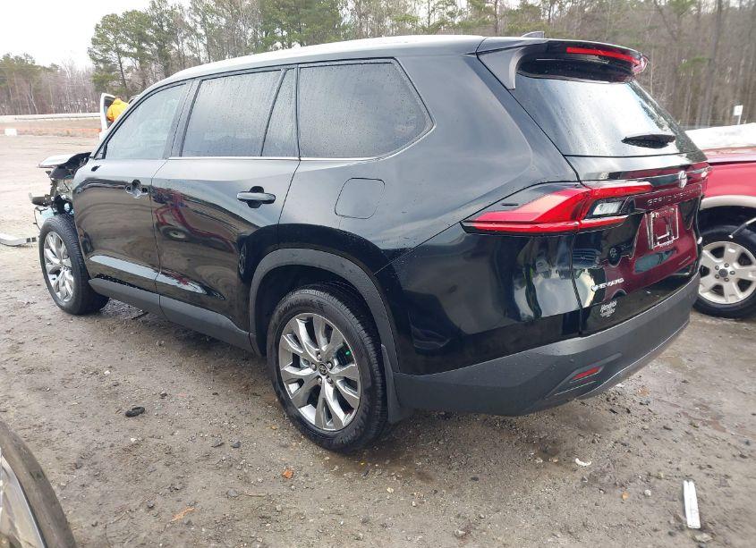 Photo 3 of 2024 Toyota Grand HIGHLANDER HYBRID LIMITED (VIN 5TDACAB52RS025969)