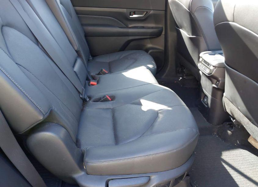 Photo 8 of 2024 Toyota Grand HIGHLANDER HYBRID LIMITED (VIN 5TDACAB54RS004749)