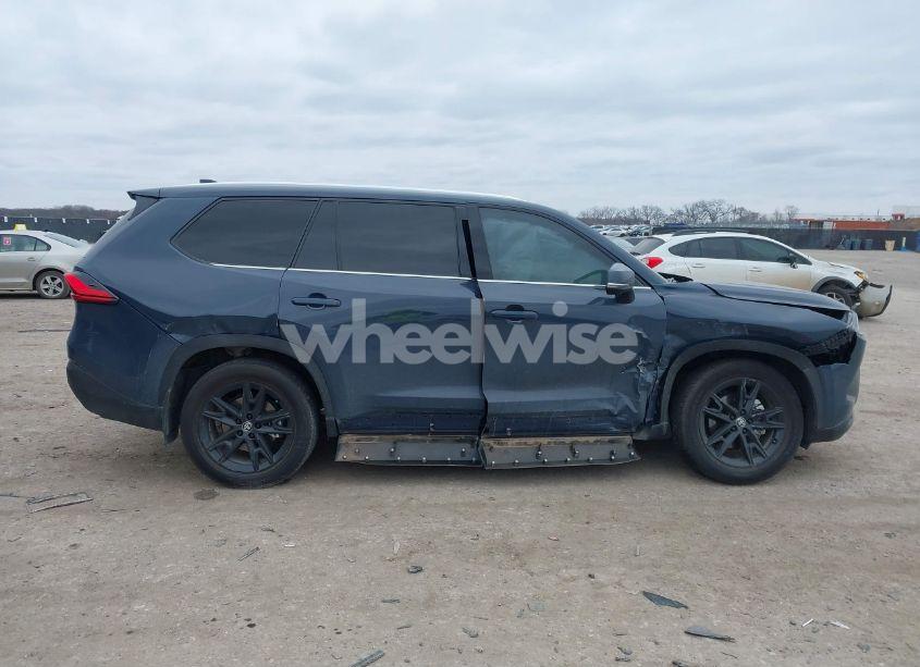 Photo 13 of 2024 Toyota Grand HIGHLANDER HYBRID LIMITED (VIN 5TDACAB54RS020546)