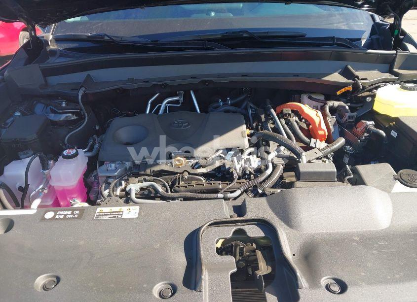 Photo 10 of 2024 Toyota Grand HIGHLANDER HYBRID XLE (VIN 5TDACAB55RS030180)