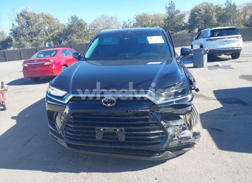 Photo 12 of 2024 Toyota Grand HIGHLANDER HYBRID XLE (VIN 5TDACAB55RS030180)