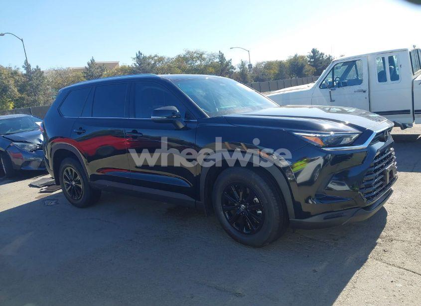 Photo 13 of 2024 Toyota Grand HIGHLANDER HYBRID XLE (VIN 5TDACAB55RS030180)