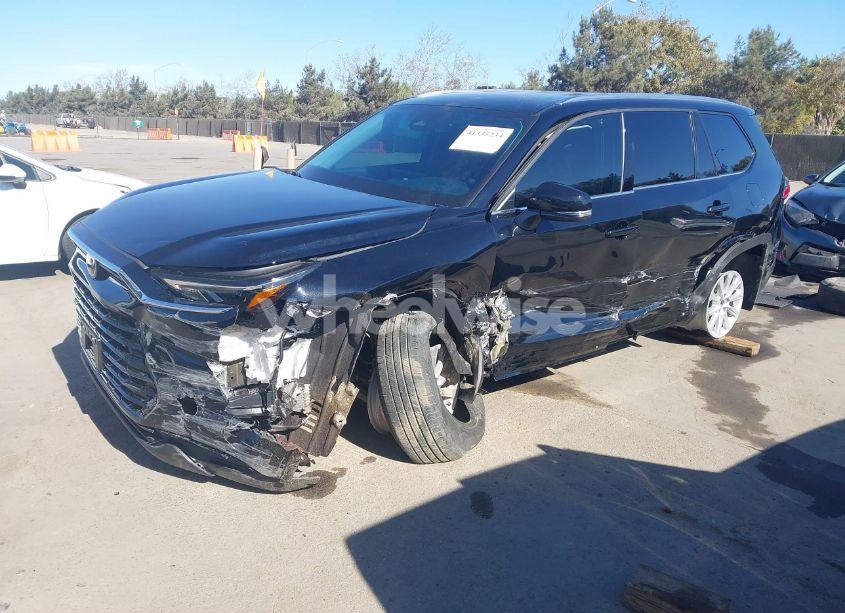 Photo 2 of 2024 Toyota Grand HIGHLANDER HYBRID XLE (VIN 5TDACAB55RS030180)