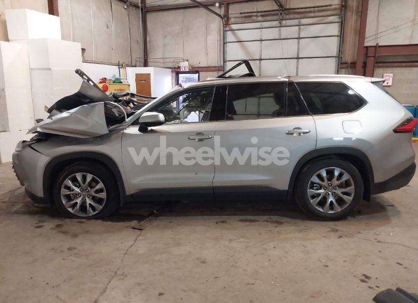 Photo 13 of 2024 Toyota Grand HIGHLANDER HYBRID LIMITED (VIN 5TDACAB56RS020015)
